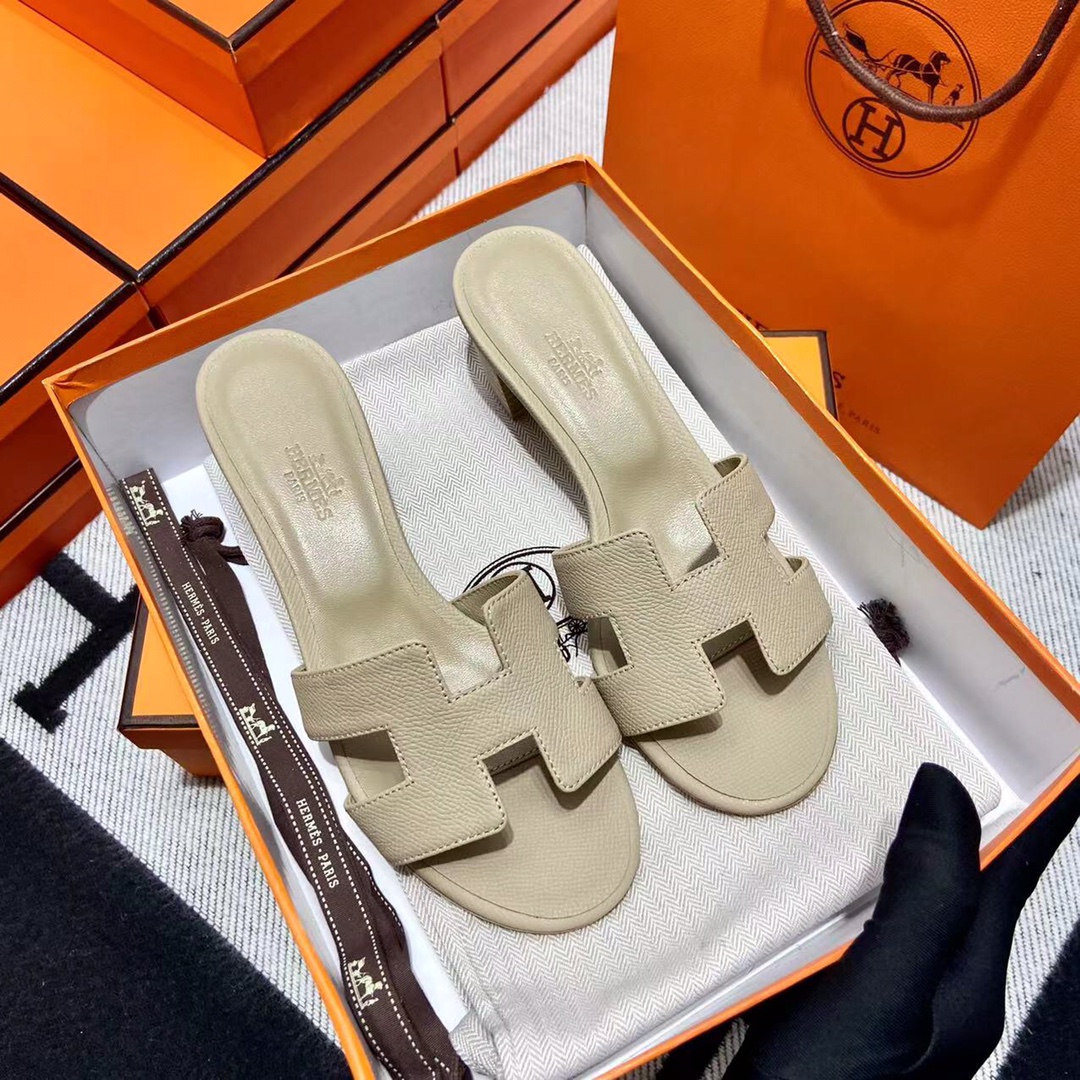 에르메스 올수공 오아시스 슬리퍼 샌들 앱송 54